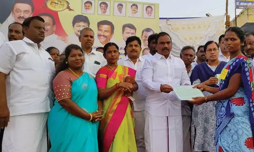 தனியார் பள்ளிகளுக்கு இணையாக அரசு பள்ளிகளும் இயங்க பல கோடி நிதி ஒதுக்கியவர் முதல்-அமைச்சர் மு.க.ஸ்டாலின்ஆ.ராசா எம்.பி. புகழாரம்