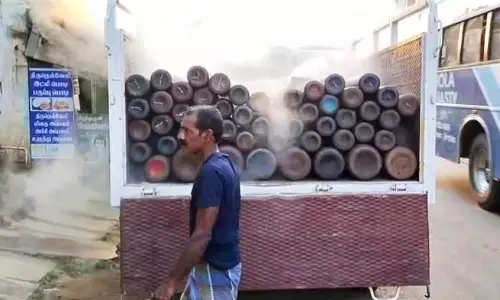 சிலிண்டர் வாயு அதிக சத்தத்துடன் கசிந்ததால் பரபரப்பு