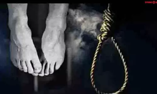 மாணவி தூக்குப்போட்டு தற்கொலை