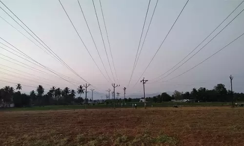 வாழப்பாடி பகுதியில் 19 மணி நேரம் மின் வினியோகம் பாதிப்பு