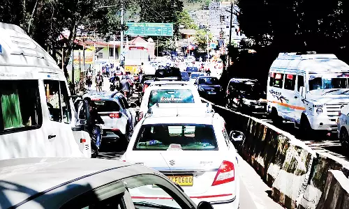 கொடைக்கானலில் 3 நாட்களில் 50,000க்கும் மேற்பட்ட சுற்றுலா பயணிகள் வருகை