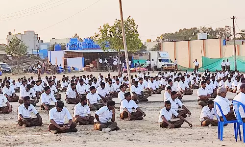 ஓசூரில் ஆர்.எஸ்.எஸ். பொதுக்கூட்டம்