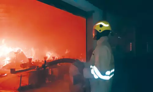 ஊதுபத்தி கம்பெனியில் வெடி பொருட்கள் வெடித்து சிதறியதா?