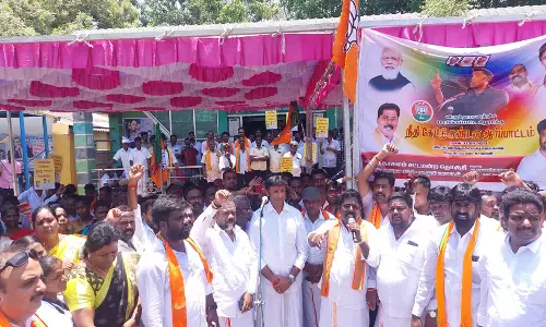 விருத்தாசலத்தில் பாலியல் கொடுமையால் பாதிக்கப்பட்ட சிறுமிக்கு நீதி கேட்டு ஆர்ப்பாட்டம்: பா.ஜ.க. சார்பில் நடைபெற்றது