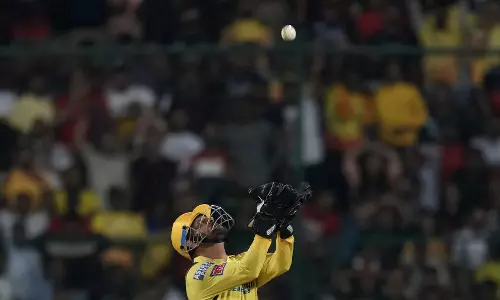 பெங்களூருவை 8 ரன்கள் வித்தியாசத்தில் வென்றது சிஎஸ்கே