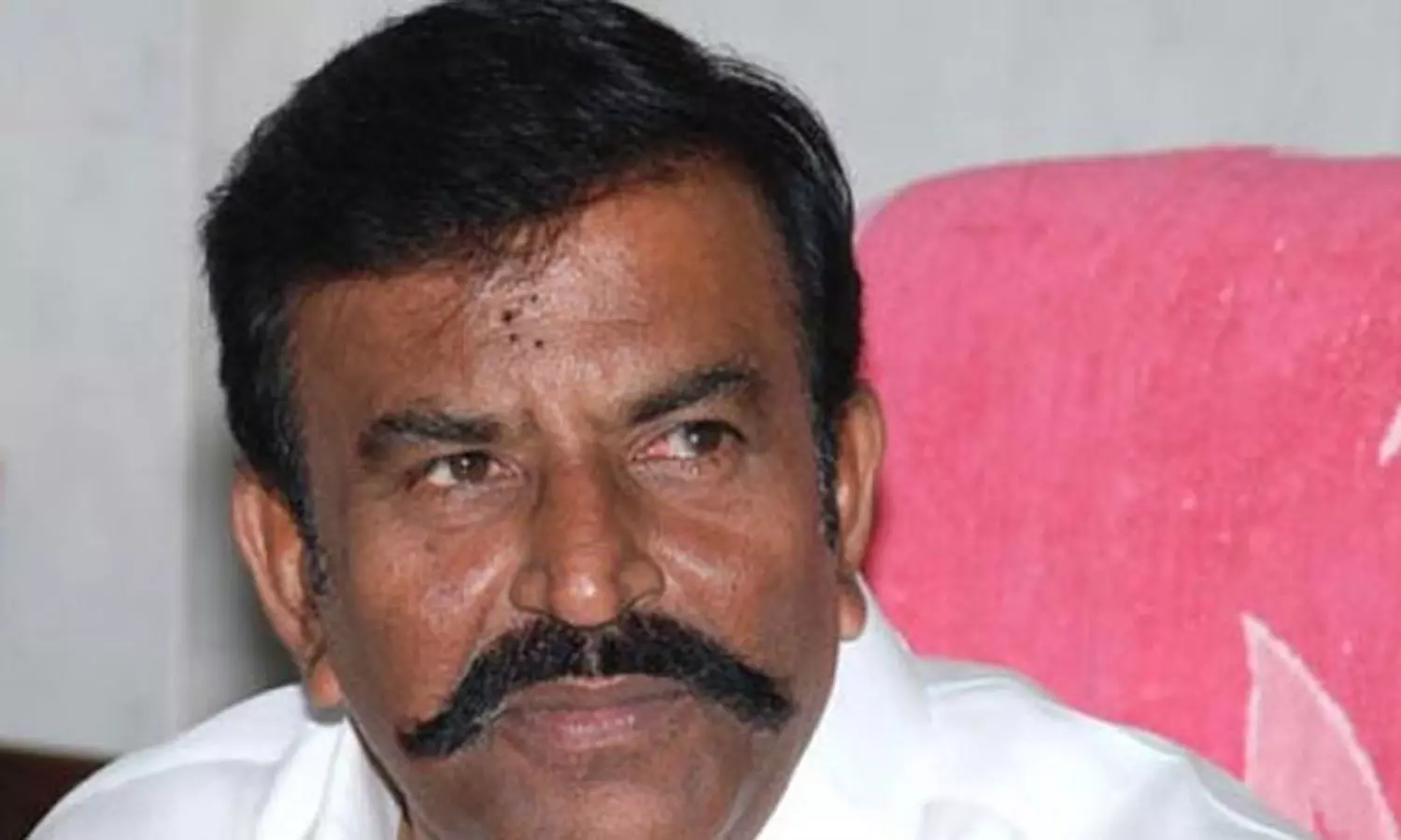 ஏரிகளில் கழிவுநீர் மற்றும் குப்பை கொட்டுபவர்களுக்கு அபராதம் - அமைச்சர் கே.என்.நேரு தகவல் ஏரிகளில் கழிவுநீர் மற்றும் குப்பை கொட்டுபவர்களுக்கு அபராதம் - அமைச்சர் கே.என்.நேரு தகவல்