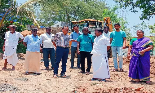 திருவெண்ணைநல்லூர்   நீதிமன்ற அலுவலக கட்டிடம் கட்டும் பணி:  பேரூர் தலைவர் நேரில் ஆய்வு