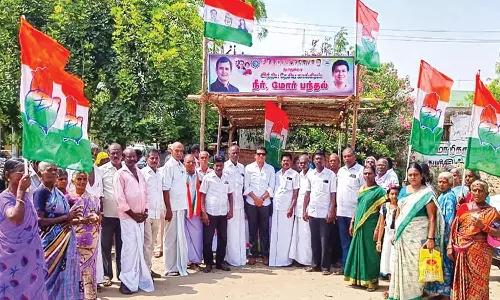 தூத்துக்குடியில் காங்கிரஸ் சார்பில் நீர், மோர் பந்தல் திறப்பு