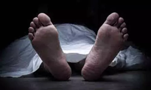 கோவையில் வெவ்வேறு விபத்தில் இளம்பெண் உள்பட 3 பேர் பலி