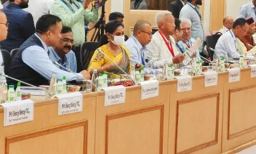 மத்திய அரசு திட்டங்களில் புதுவையை சேர்க்க வேண்டும்
