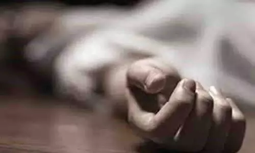 பெண் தொழிலாளி தற்கொலை