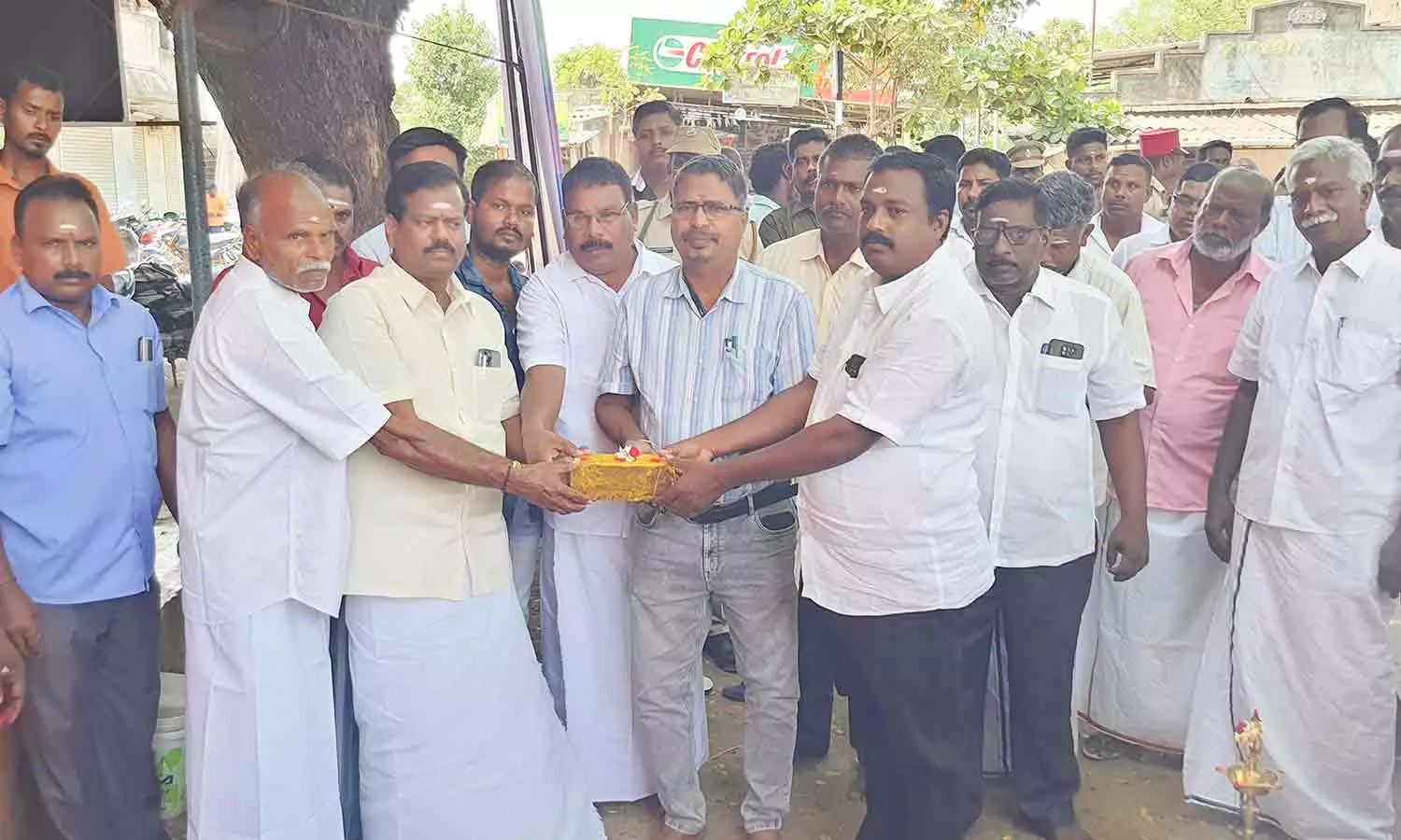 தார்சாலை, வடிகால் வசதி தார்சாலை, வடிகால் வசதி