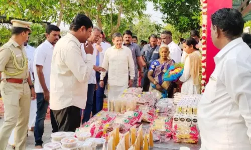 ராமநாதபுரம் அருகே இயற்கை வேளாண் பண்ணையை பார்வையிட்ட கவர்னர் ஆர்.என்.ரவி