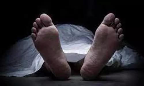 மண்டைக்காடு அருகே குளியல் அறையில் மயங்கி விழுந்து மின் ஊழியர் சாவு