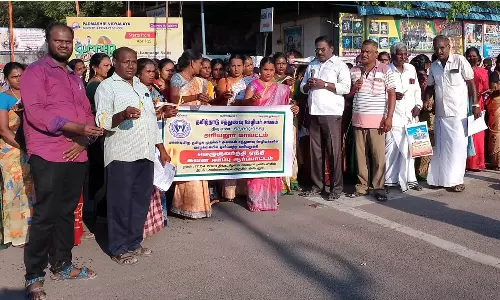 அரியலூரில் அங்கன்வாடி ஊழியர்கள் ஆர்ப்பாட்டம்