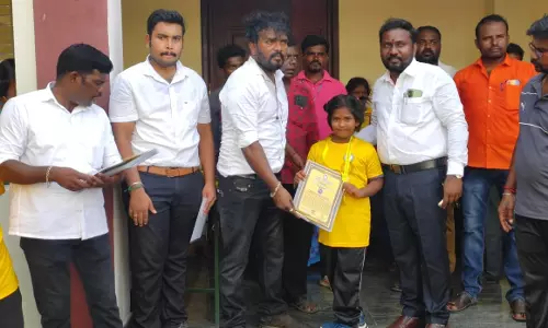 சிலம்ப பயிற்சியில் உலக சாதனை