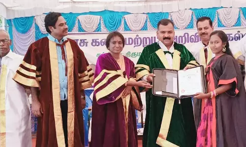 அரசு கல்லூரியில் பட்டமளிப்பு விழா