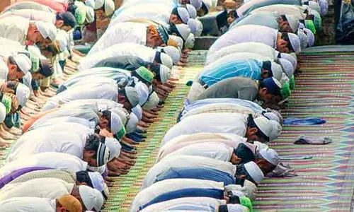 பள்ளிவாசல்களில் புனித இரவு தொழுகை