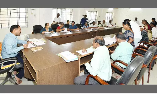 வளர்ச்சிப்பணிகள் குறித்து கலெக்டர் ஆய்வு