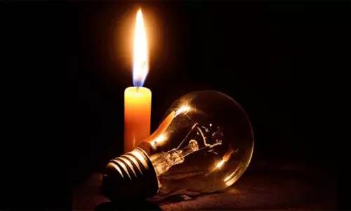 இரவு முழுவதும் ஏற்பட்ட மின்தடையால் பொது மக்கள் அவதி