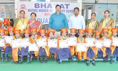 பாரத் மெட்ரிக் பள்ளியில் கிண்டர்கார்டன் பட்டமளிப்பு விழா