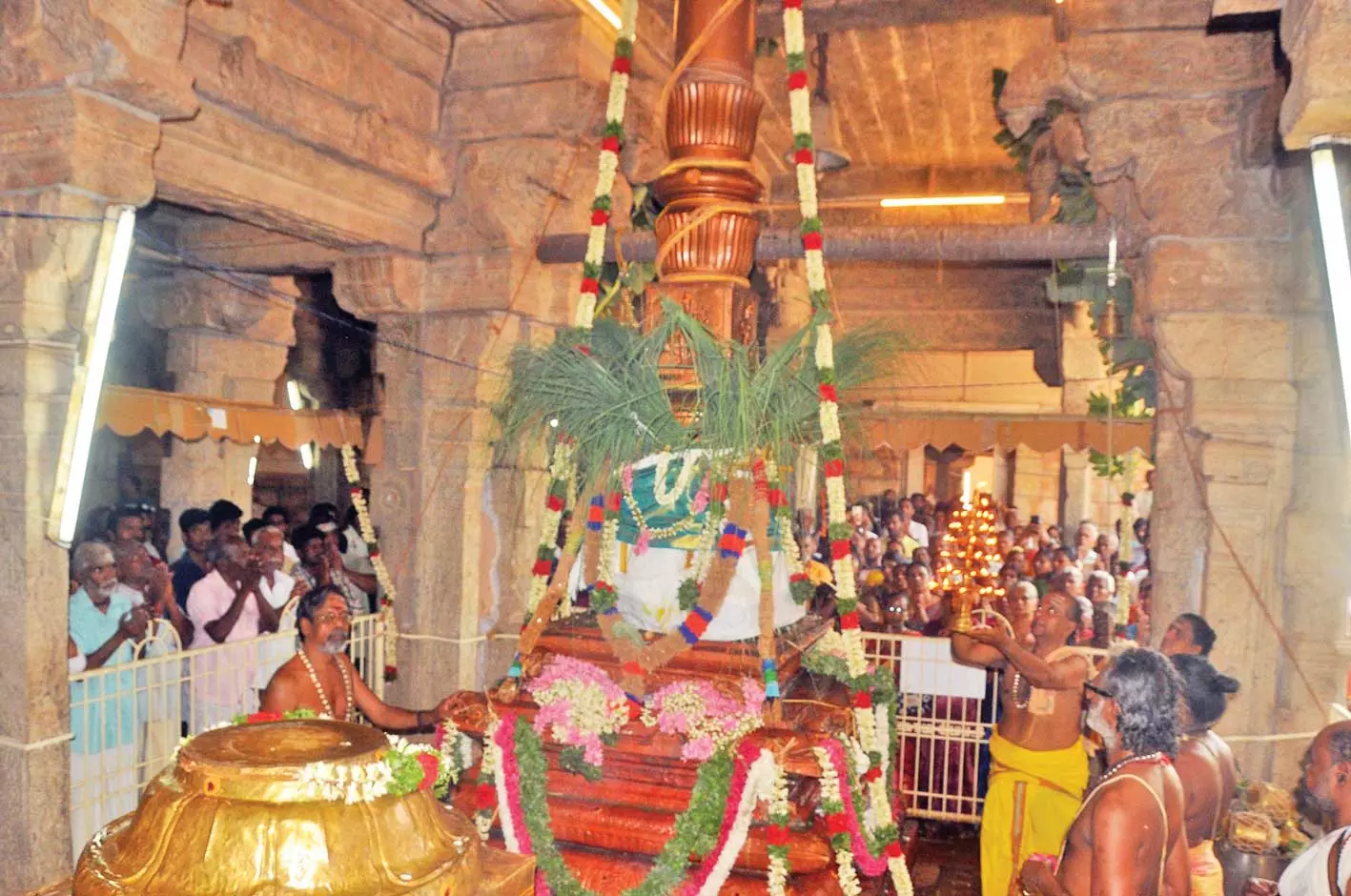 வள்ளியூர் முருகன் கோவிலில் சித்திரை திருவிழா கொடியேற்றம் | Chithirai Festival Flag Hoisting at Valliyur Murugan Temple