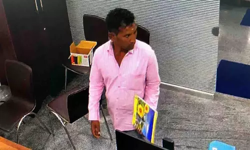 உடுமலையில் கோழி தீவன அலுவலகத்தில் திருட்டு