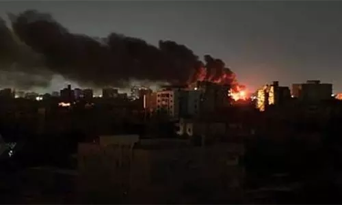 போர் நிறுத்தத்தை மீறி சூடானில் இந்தியர்கள் வசிக்கும் பகுதியில் தாக்குதல்