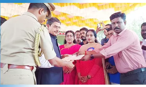 தியாகி இமானுவேல் சேகரனுக்கு மணிமண்டபம் அமைக்க வேண்டும்