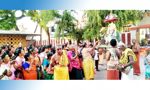 சோழவந்தானில் பிரதோஷ விழா