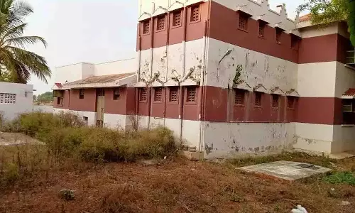 உடுமலையில் பராமரிப்பின்றி கிடக்கும் அரசு பிற்படுத்தப்பட்டோர் நல விடுதி சீரமைக்கப்படுமா?