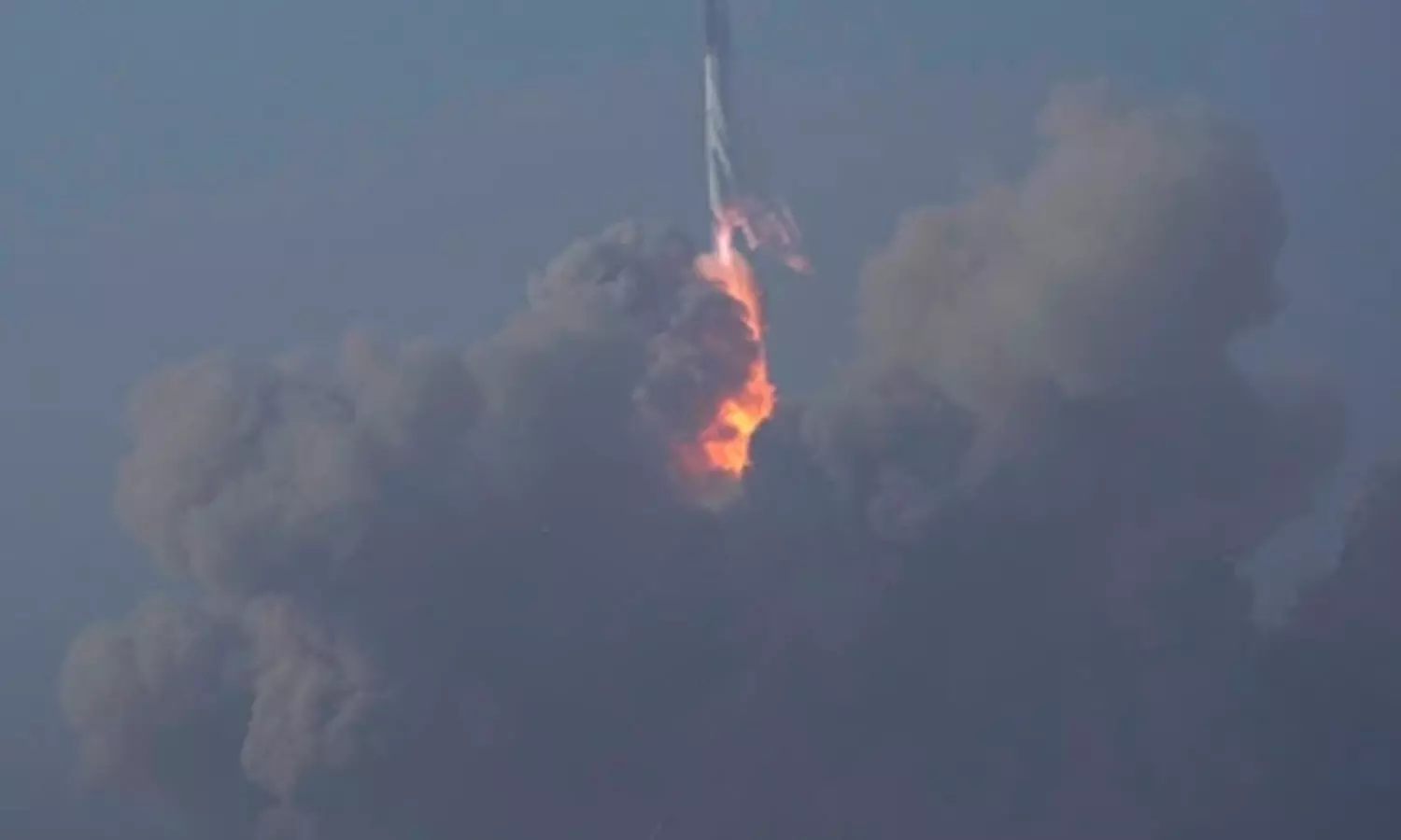 ஸ்பேஸ் எக்சின் பிரமாண்ட ராக்கெட் சோதனை தோல்வி