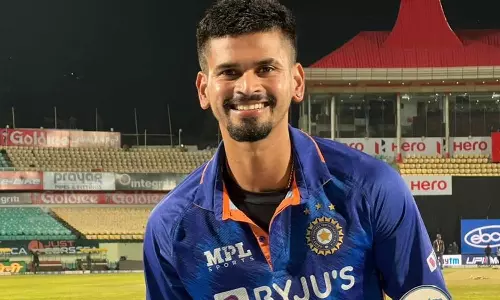 ஷ்ரேயாஸ் ஐயருக்கு அறுவை சிகிச்சை வெற்றிகரமாக முடிந்தது- ஒருநாள் உலகக்கோப்பையில் விளையாட வாய்ப்பு