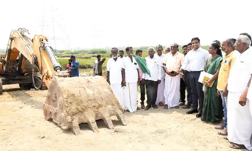 தூத்துக்குடி உப்பாற்று ஓடையில் ரூ.5 கோடியில் மேம்பாட்டு பணி-கலெக்டர் செந்தில்ராஜ் தொடங்கி வைத்தார்