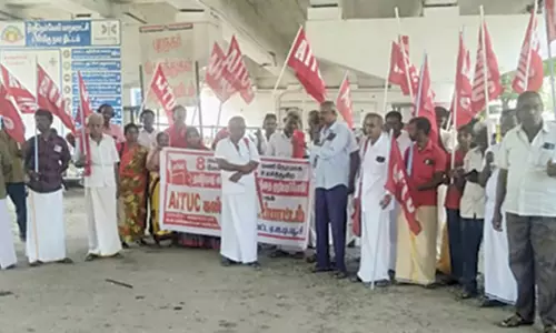 வண்ணார்பேட்டையில் ஏ.ஐ.டி.யூ.சி. சார்பில் கண்டன ஆர்ப்பாட்டம்