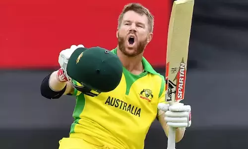 புஷ்பாவாக மாறிய பிரபல கிரிக்கெட் வீரர்.. வைரலாகும் பதிவு