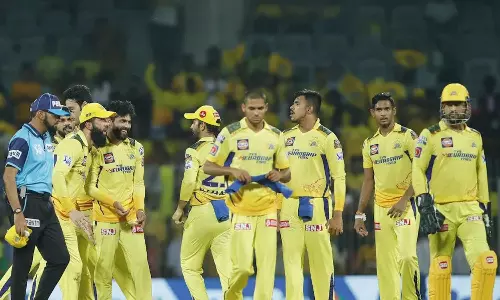 சிஎஸ்கே அபார பந்துவீச்சு - ஐதராபாத்தை 134 ரன்களில் கட்டுப்படுத்தியது