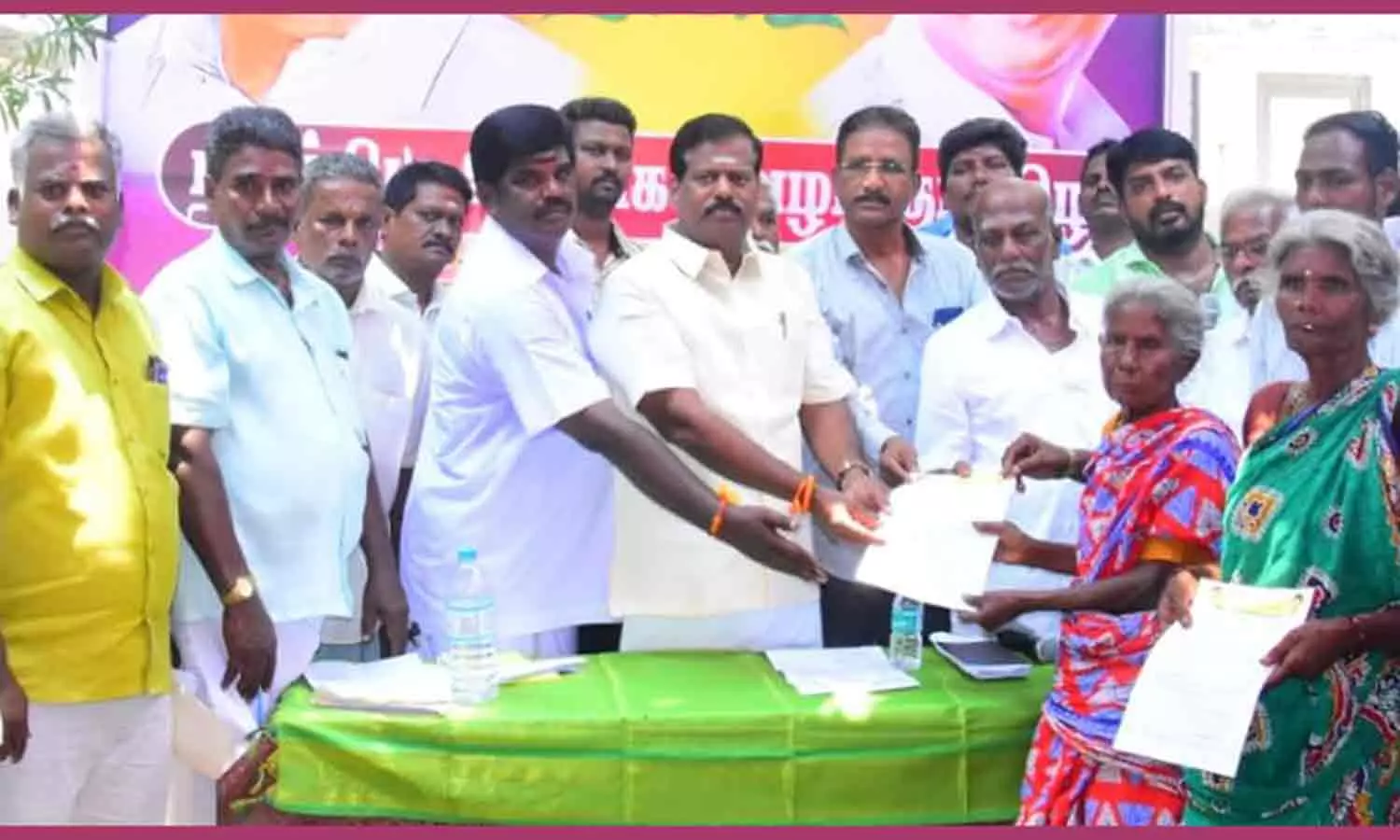 123 பேருக்கு ரூ. 1.92 கோடியில் வீடுகட்ட தவணை தொகை 123 பேருக்கு ரூ. 1.92 கோடியில் வீடுகட்ட தவணை தொகை