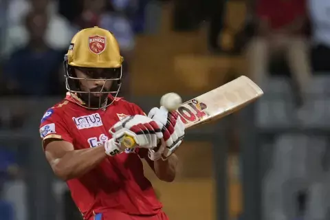 சாம் கர்ரன், பாட்டியா அதிரடி - பஞ்சாப் 214 ரன்கள் குவிப்பு