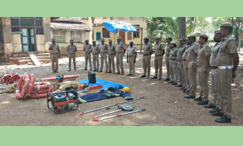 வனத்துறையினருக்கு தீ தடுப்பு ஒத்திகை பயிற்சி