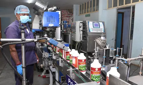 விவசாயிகள் கூடுதல் லாபம் பெற திரவ உயிர் உரங்களை பயன்படுத்தலாம்- ேளாண்மை இணை இயக்குநர் ஆலோசனை