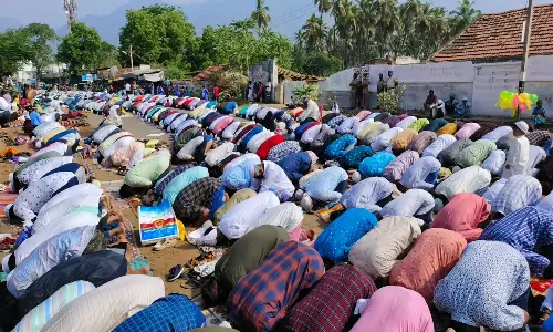 மேட்டுப்பாளையத்தில் 10 ஆயிரம் இஸ்லாமியர்கள் சிறப்பு தொழுகை