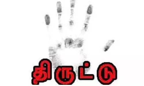 அடுத்தடுத்து 3 வீடுகளில் திருட்டு