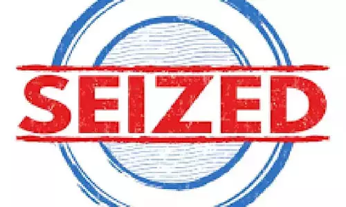 சூலூரில் அதிக பாரம் ஏற்றிய லாரி பறிமுதல்