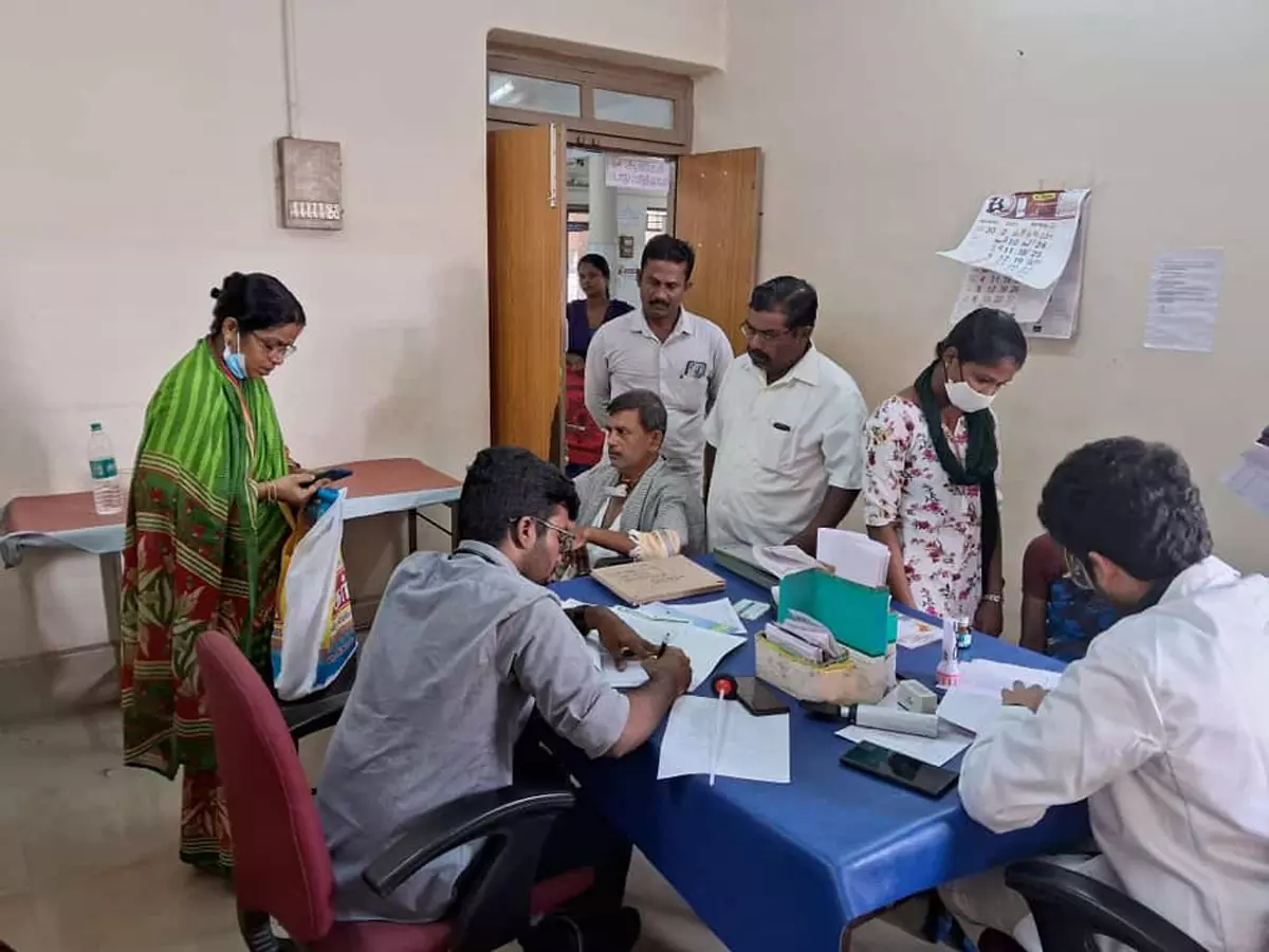 காரைக்கால் அரசு ஆஸ்பத்திரியில் மூளை தண்டுவட அறுவை சிகிச்சை முகாம்