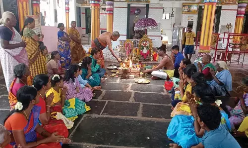 கோவில்பட்டி புற்றுக்கோவிலில் குருபெயர்ச்சி விழா