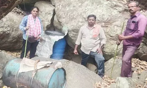 10 ஆயிரம் லிட்டர் சாராய ஊறல் அழிப்பு