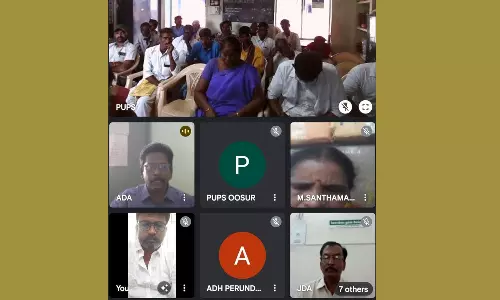தேவர்மலை அரசு பள்ளியில் வீடியோ காலில் மருத்துவ ஆலோசனை
