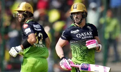 மேக்ஸ்வெல், டூ பிளசிஸ் அபாரம் - ராஜஸ்தான் வெற்றிபெற 190 ரன்களை நிர்ணயித்தது பெங்களூரு