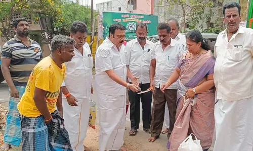 கழிவு நீர் கால்வாய், சிமெண்ட் சாலை அமைக்கும் பணி